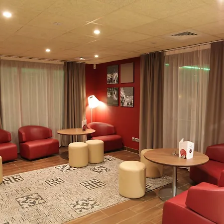 Campanile Besançon Nord Ecole Valentin