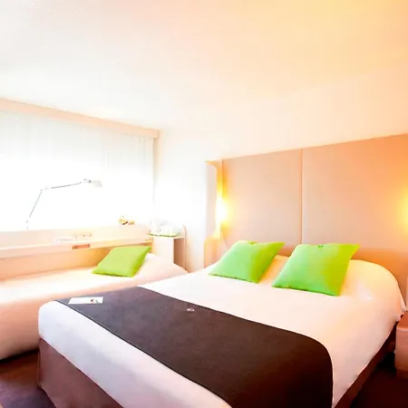 Campanile Besançon Nord Ecole Valentin Hotel 3*
